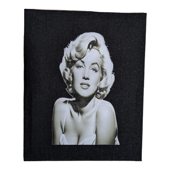 Marilyn Monroe Canvas Print 8 x 10 inches On Black Canvas - Picture 1 of 6